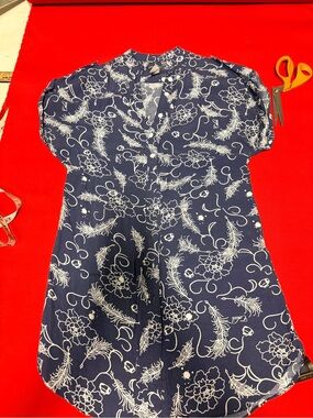 Colcci 100% viscose Navy Blue Floral Button-Front Tunic